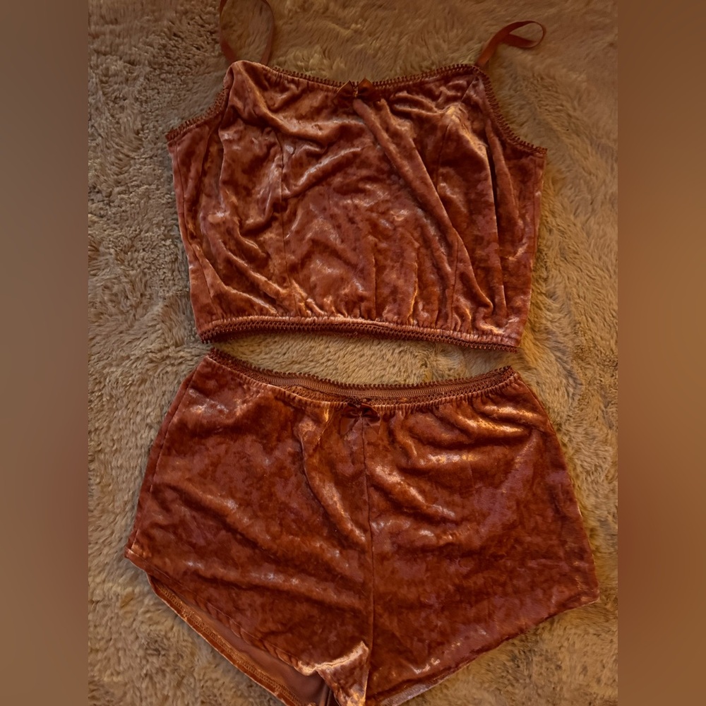 Velvet Two-Piece Lingerie Set in Copper
